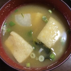 大根わかめ油揚げの味噌汁